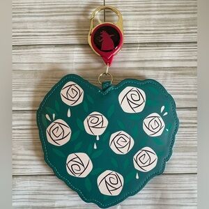 🍄Disney Alice in Wonderland Rose Bush Retractable Lanyard